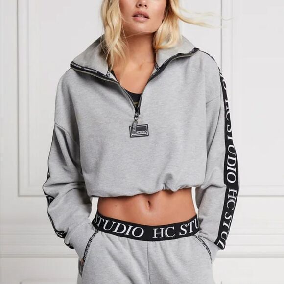 Holland Cooper HC Studio Crop Half Zip Sweat in Heather Gray - Picture 2 of 16